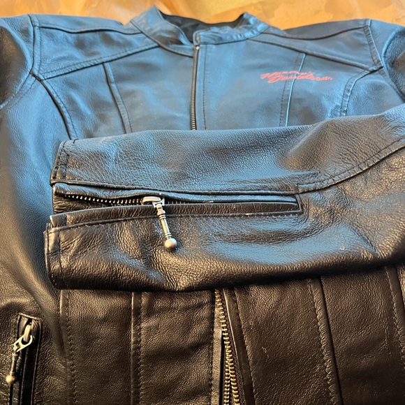 Women’s Harley Davidson Leather Jacket. L - Picture 4 of 8